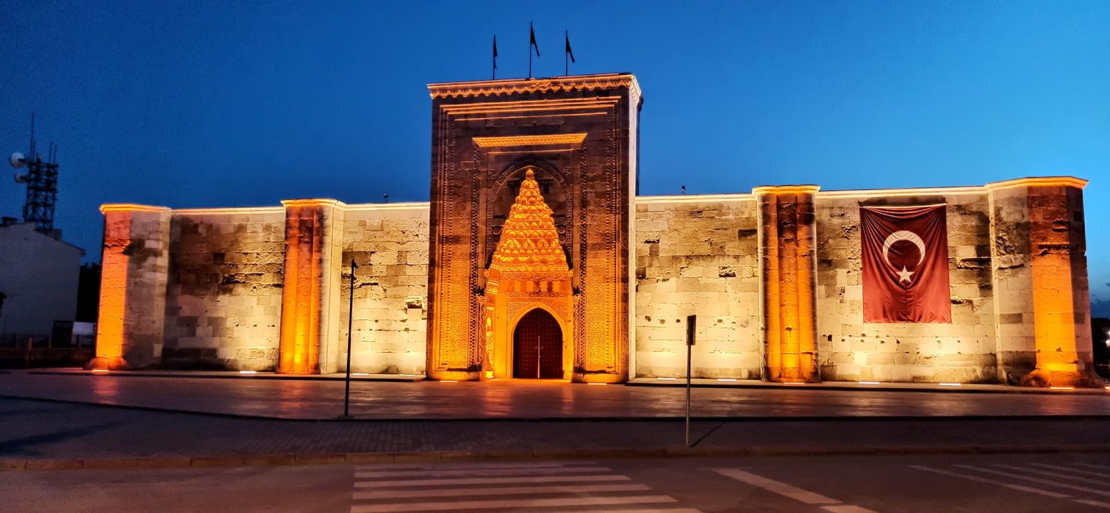 İzmir'den Otobüslü Kapadokya Konya Turu (3 Gün 3 Gece)