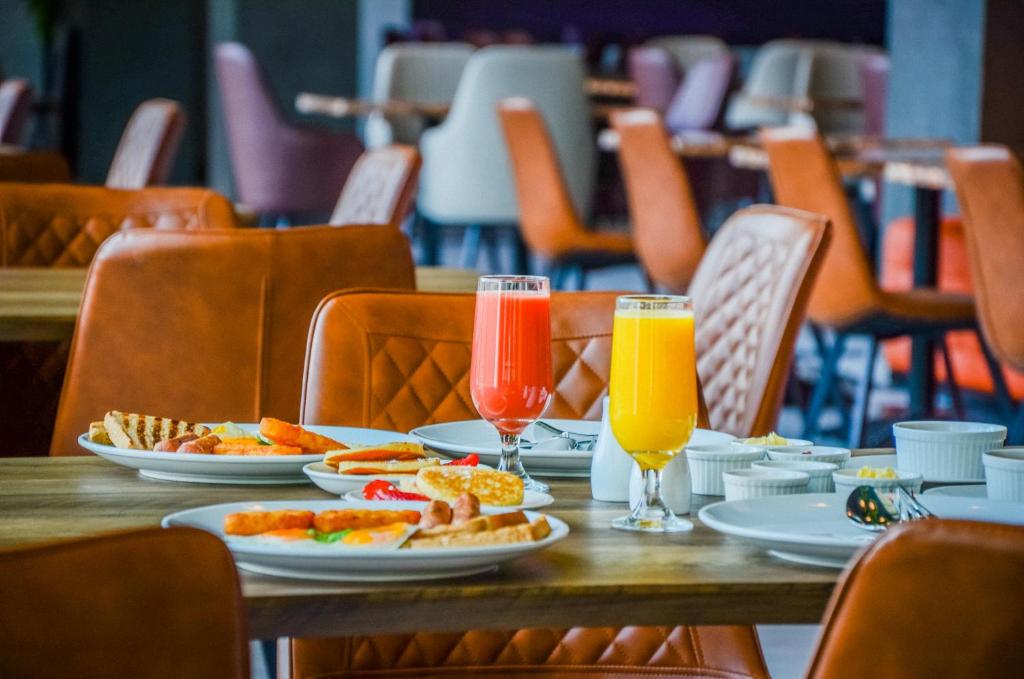 İzmir'den Vize Dahil Yılbaşı Özel Dubai Turu VOGO Grand Hotel Dubai 4 gece