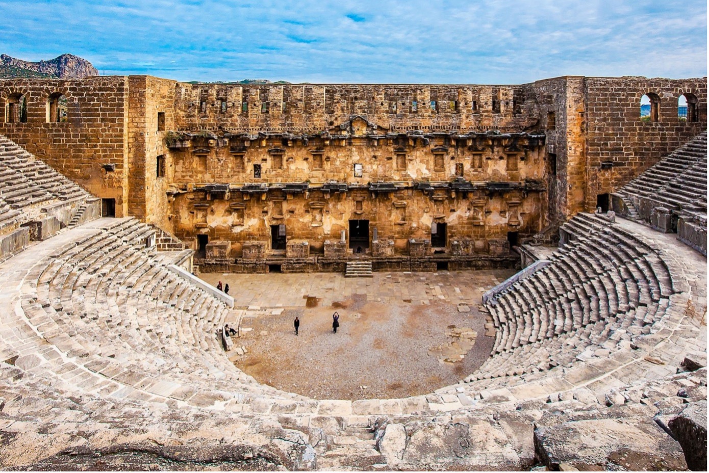 Tarihi Aspendos Antik Kenti Nerede ve Nasıl Gidilir ?