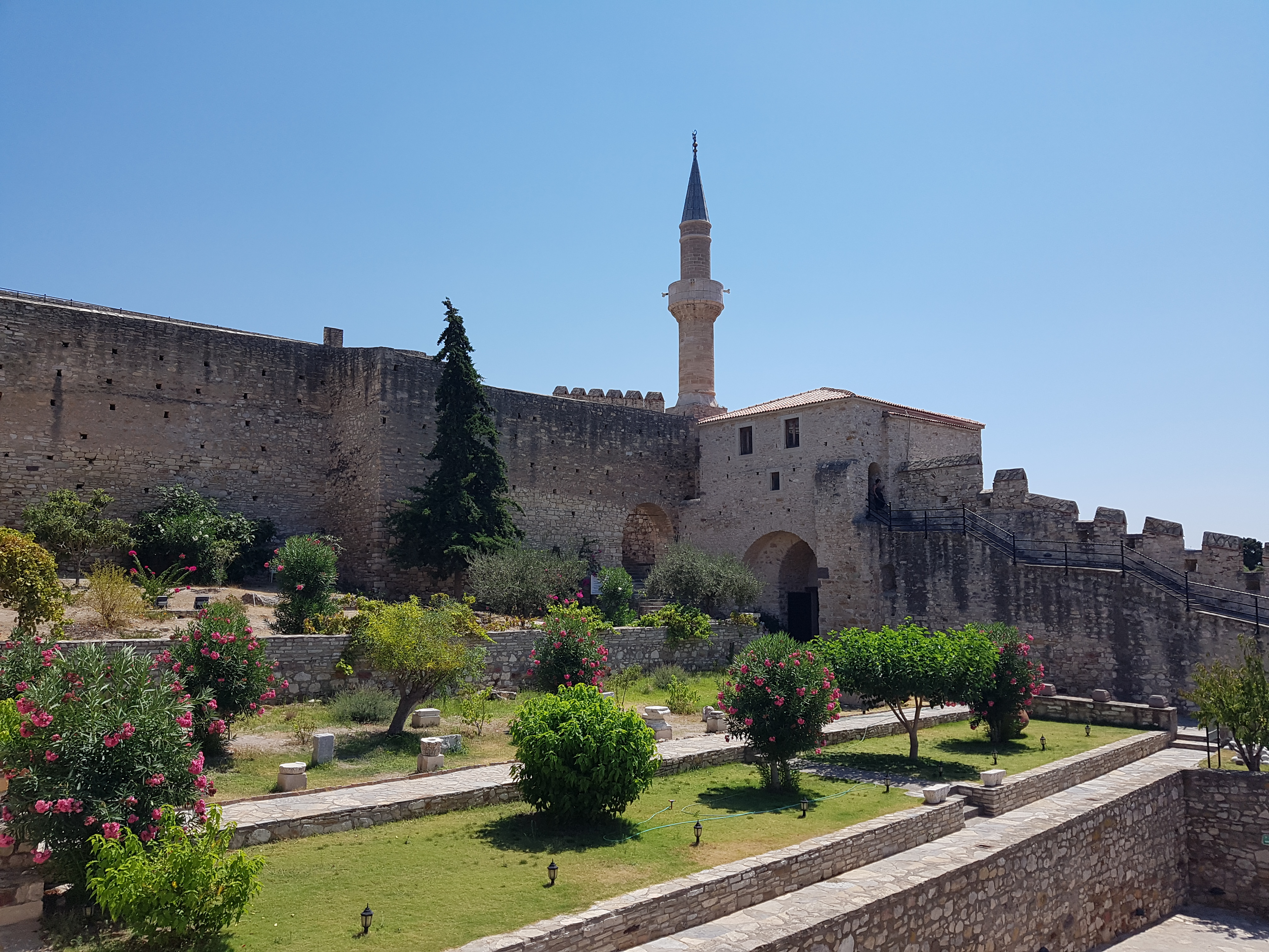 Çeşme Kalesi Tarihi ve Giriş Ücreti