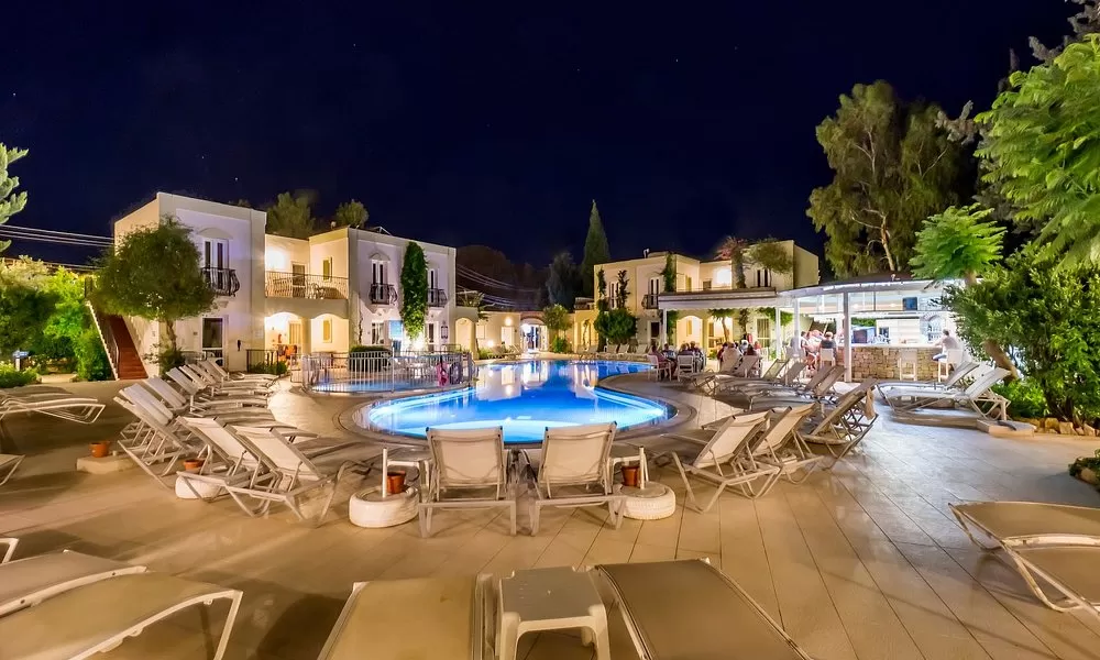 İzmir Çıkışlı Bodrum Tatil Turu (2 Gün 1 Gece)