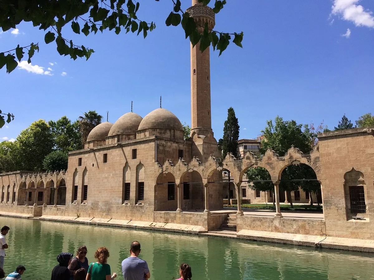 İzmir Çıkışlı Uçaklı Gap ve Diyarbakır Turu, Ara Tatil 2025