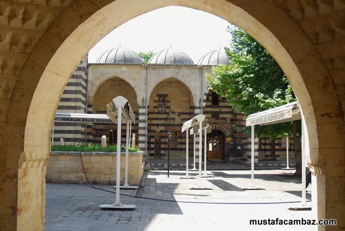 İzmir Çıkışlı Uçaklı Gap ve Diyarbakır Turu, Ara Tatil 2025