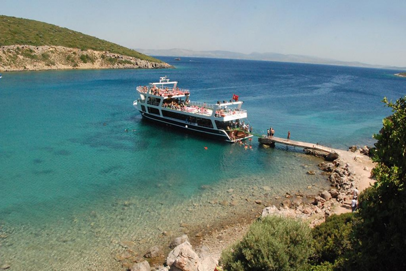 İzmir Kalkışlı Günübirlik Çeşme Tekne Turu 