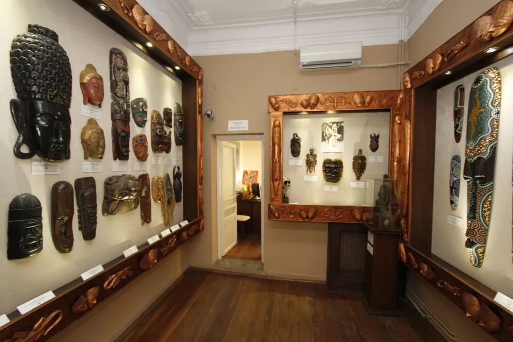 İzmir Mask Müzesi, Maskeler