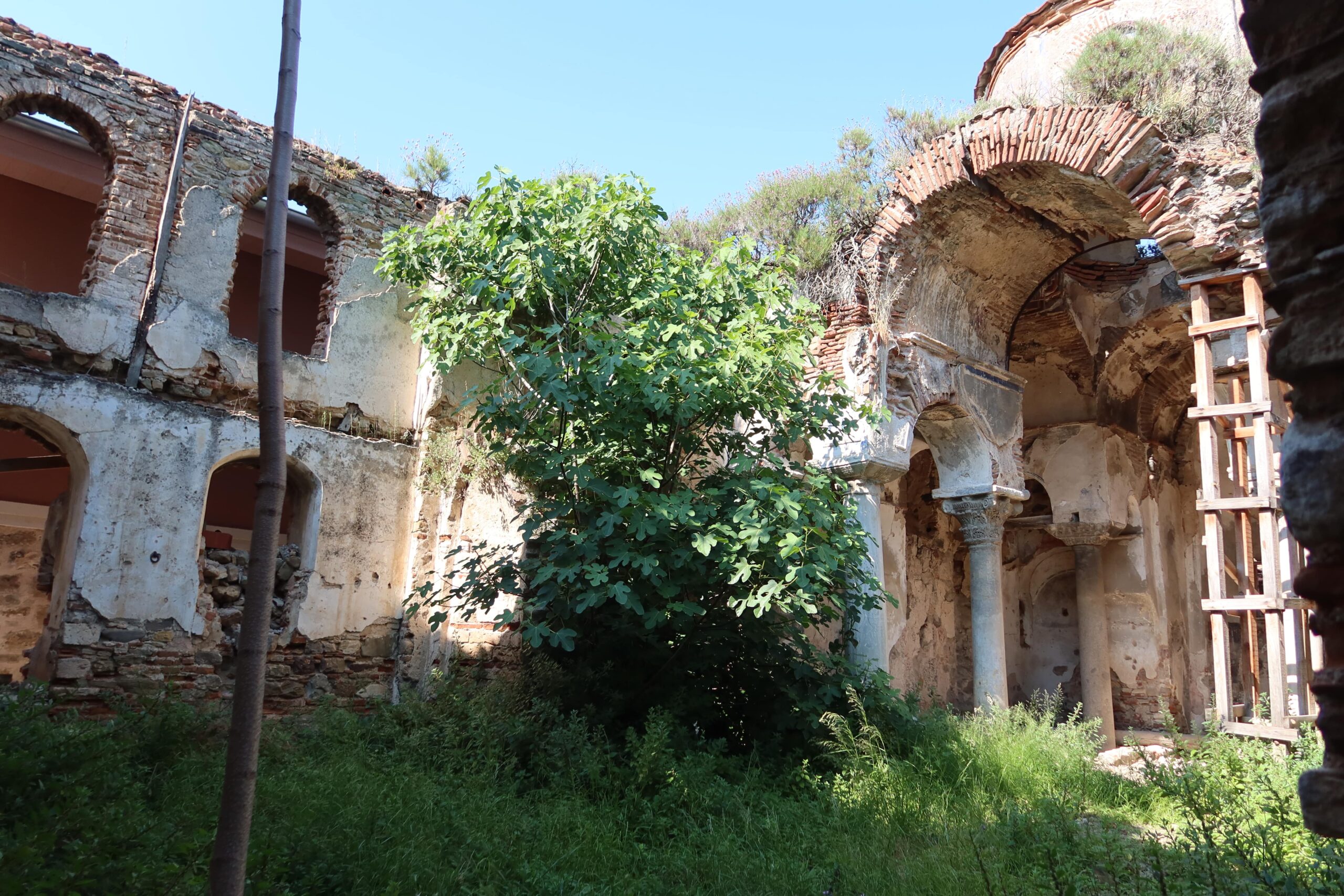 Yılbaşı Midilli Ada Turu - 5* Otel Konaklama- Yunan Taverna Gecesi- Gala Yemeği