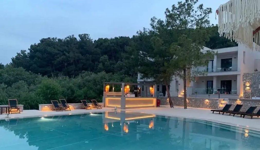 Yılbaşı Midilli Ada Turu - 5* Otel Konaklama- Yunan Taverna Gecesi- Gala Yemeği